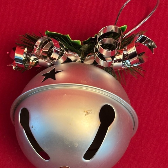 Restoration hardware metal bell actually rings - Picture 2 of 2